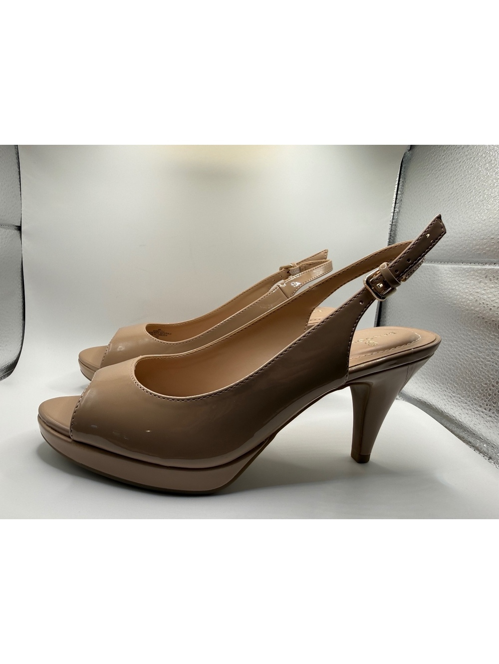 Bandolino Women’s 9 Melt Pump in Nude